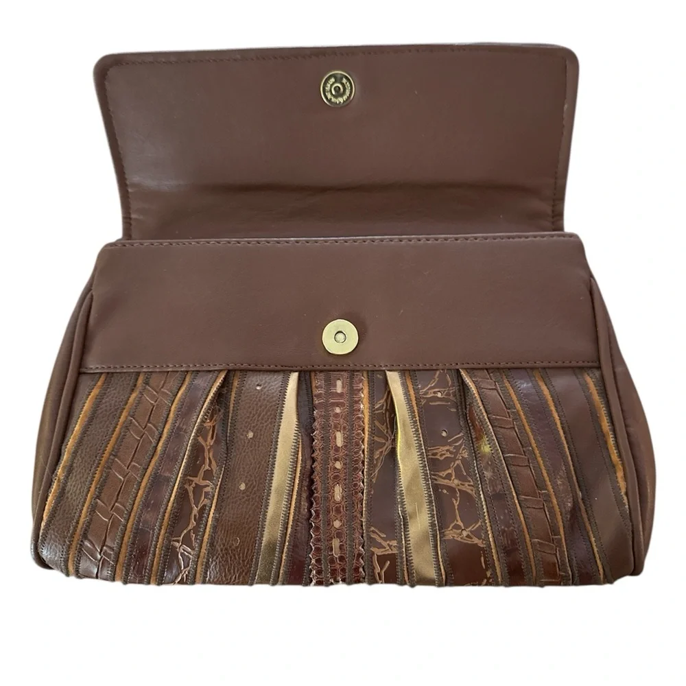 Rare Find! 70’s-80’s Brown and Gold Purse